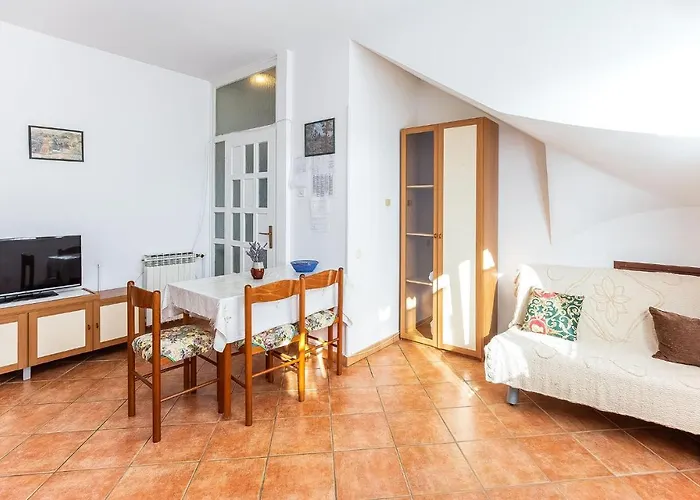 Beta A2 Fix 1 Apartament *